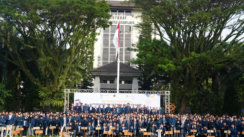 FEB UB Lepas 1.047 Mahasiswa untuk Melaksanakan Pengabdian kepada Masyarakat di 79 Desa dan 98 Puskesmas