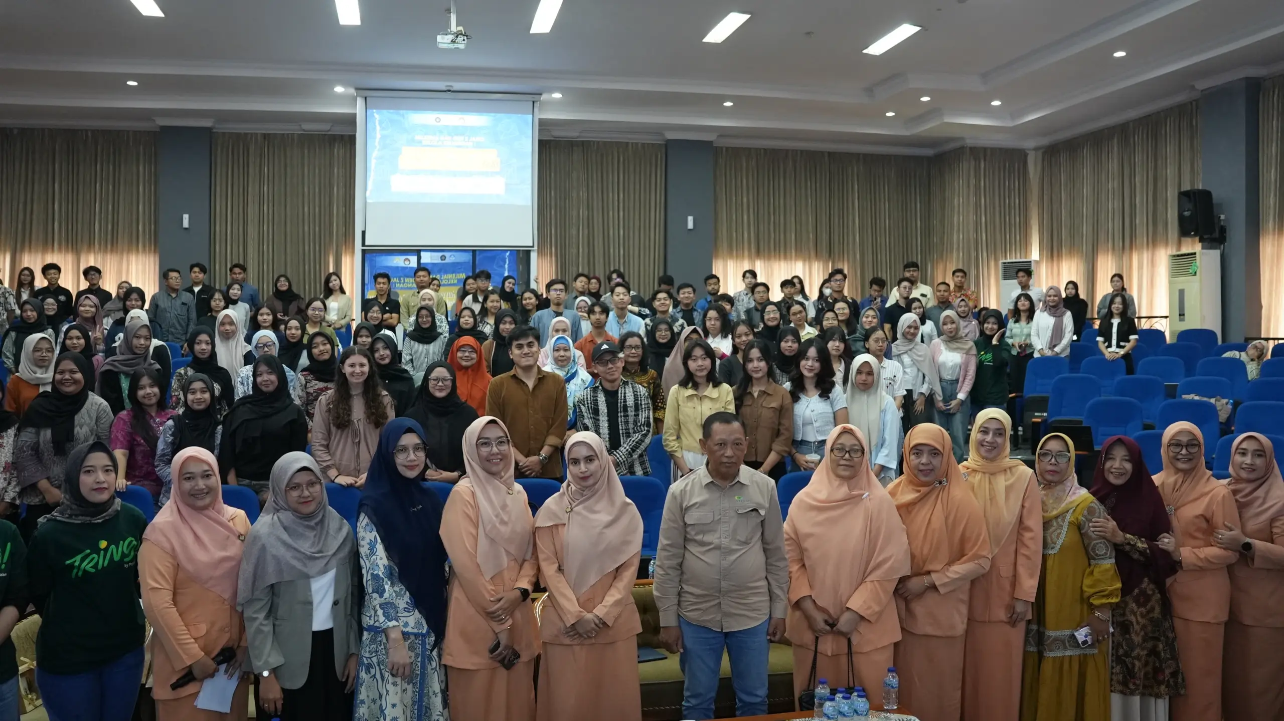 Lawan FOMO dan Raih Financial Freedom: DWP FEB UB Edukasi Gen Z Mengelola Uang